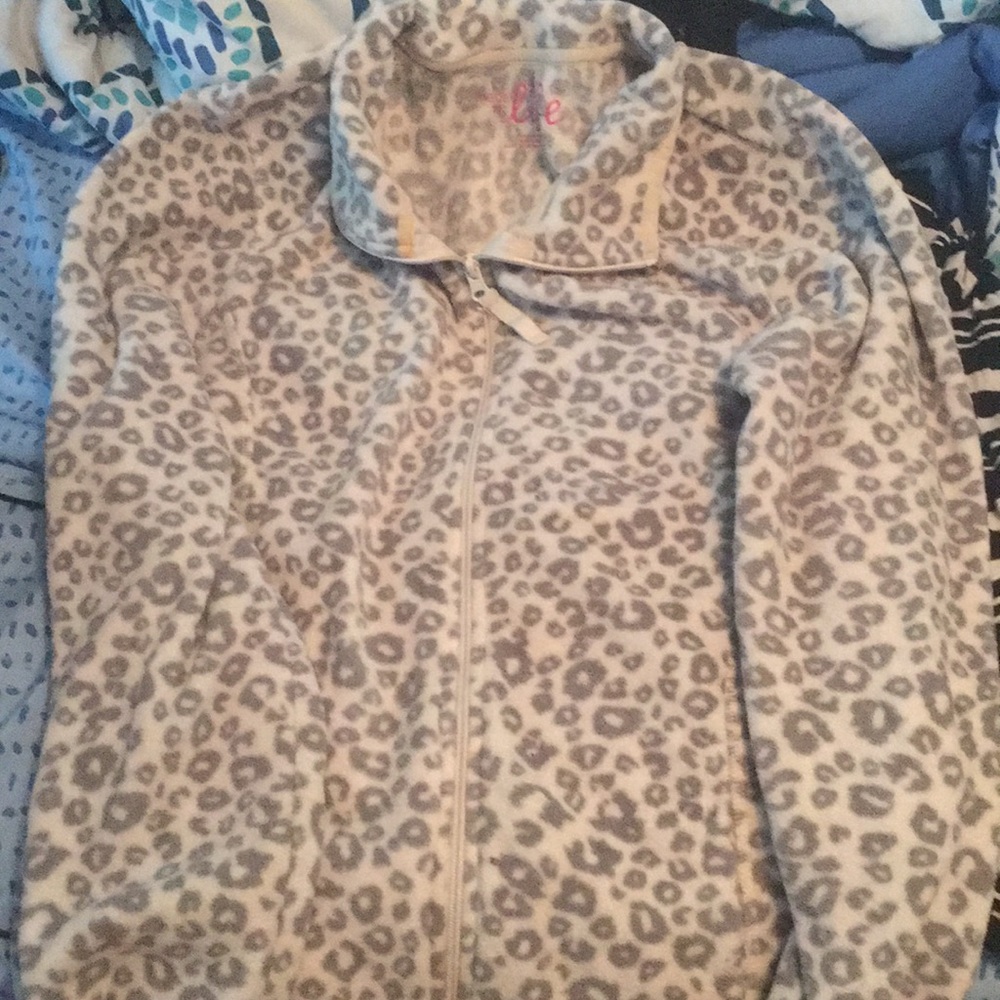 Gray and white Chita print sweater